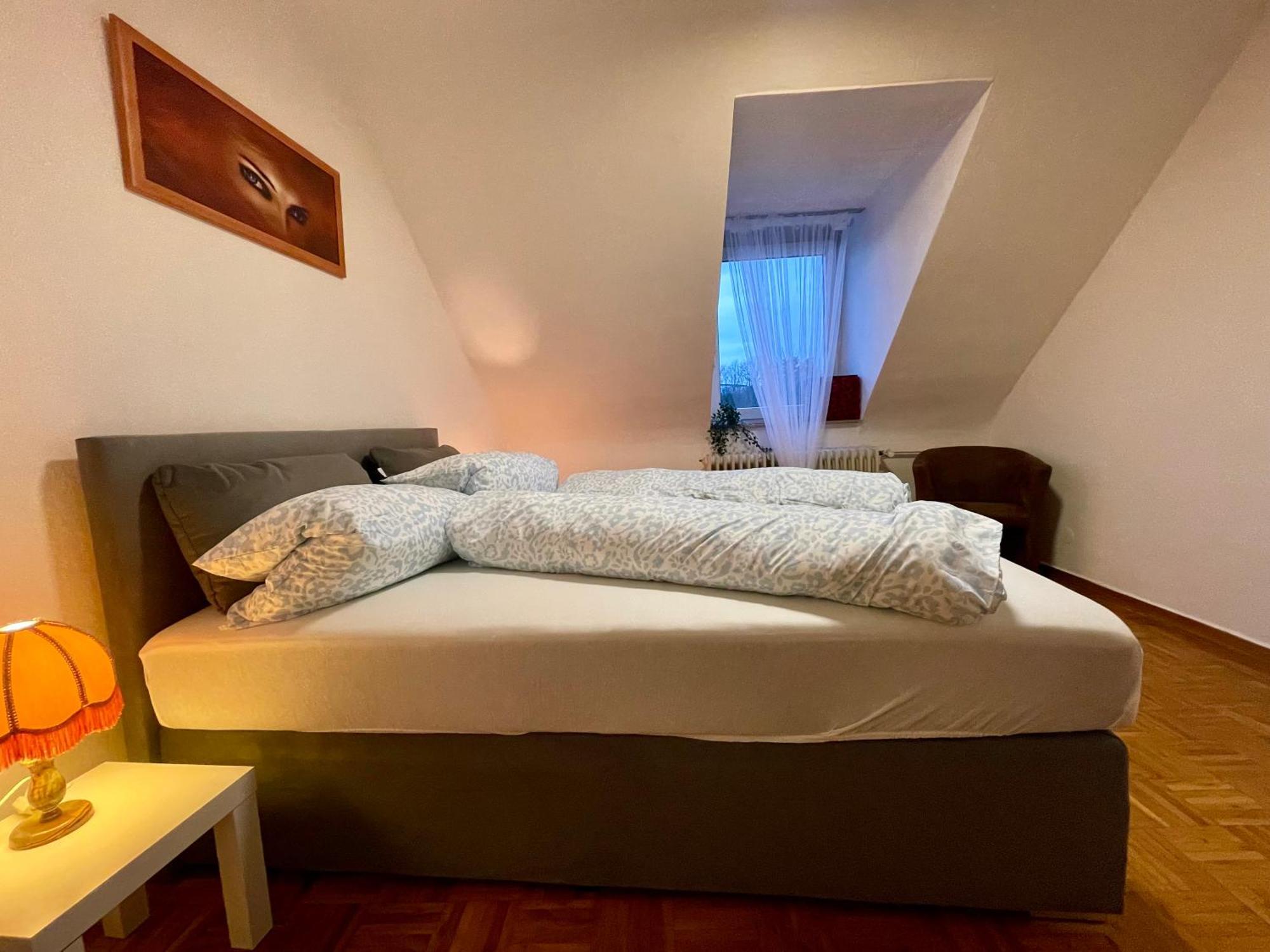 Appartement Zentral - Bahnhofnaehe - Universitaet-mercedes-modern Kassel
